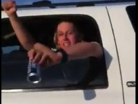 Fans Give Steve Nash Beer On Freeway